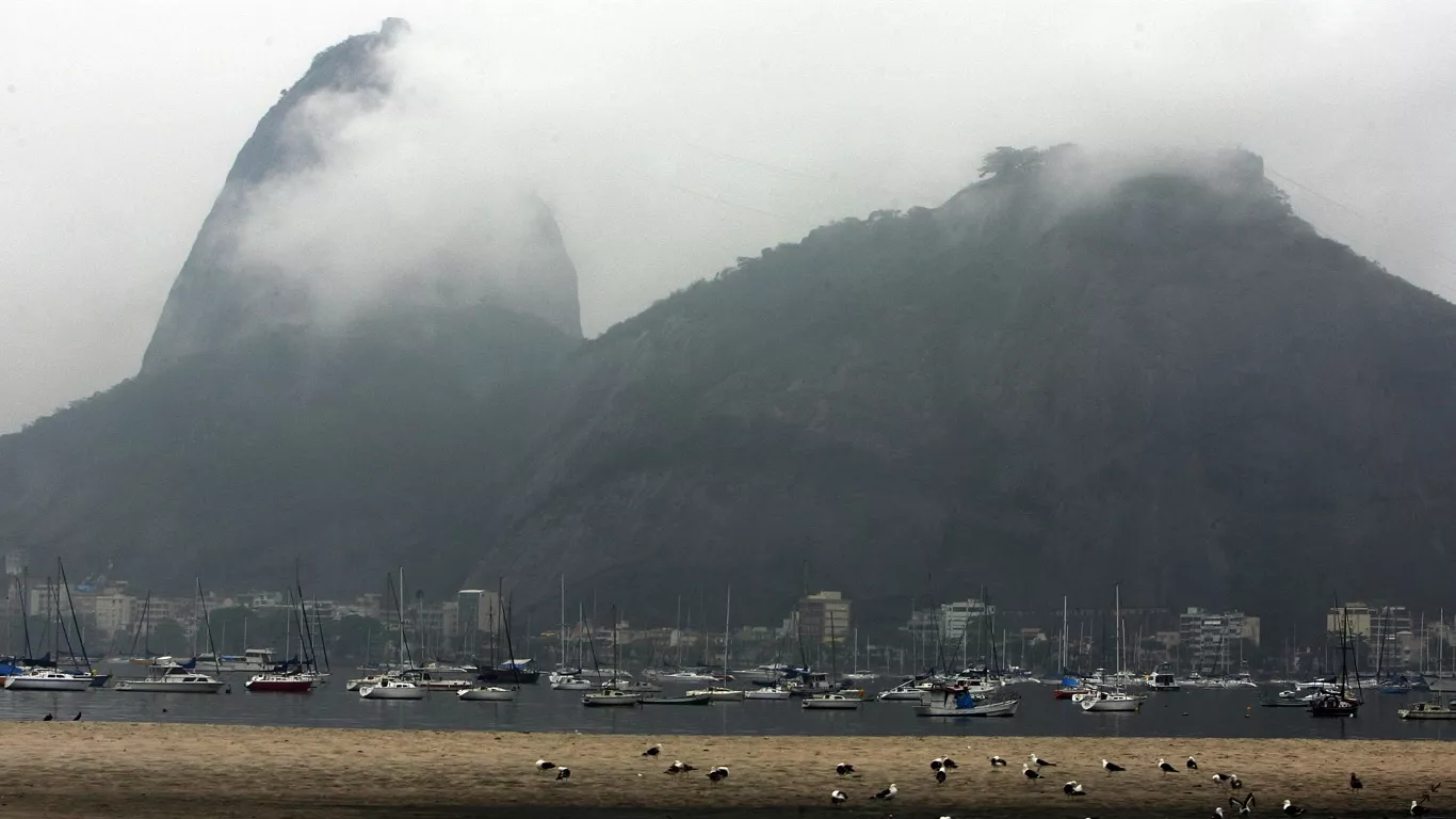 Rio de Janeiro: Dias de Calor, Praia e Chuva? Confira a Previsão do Tempo